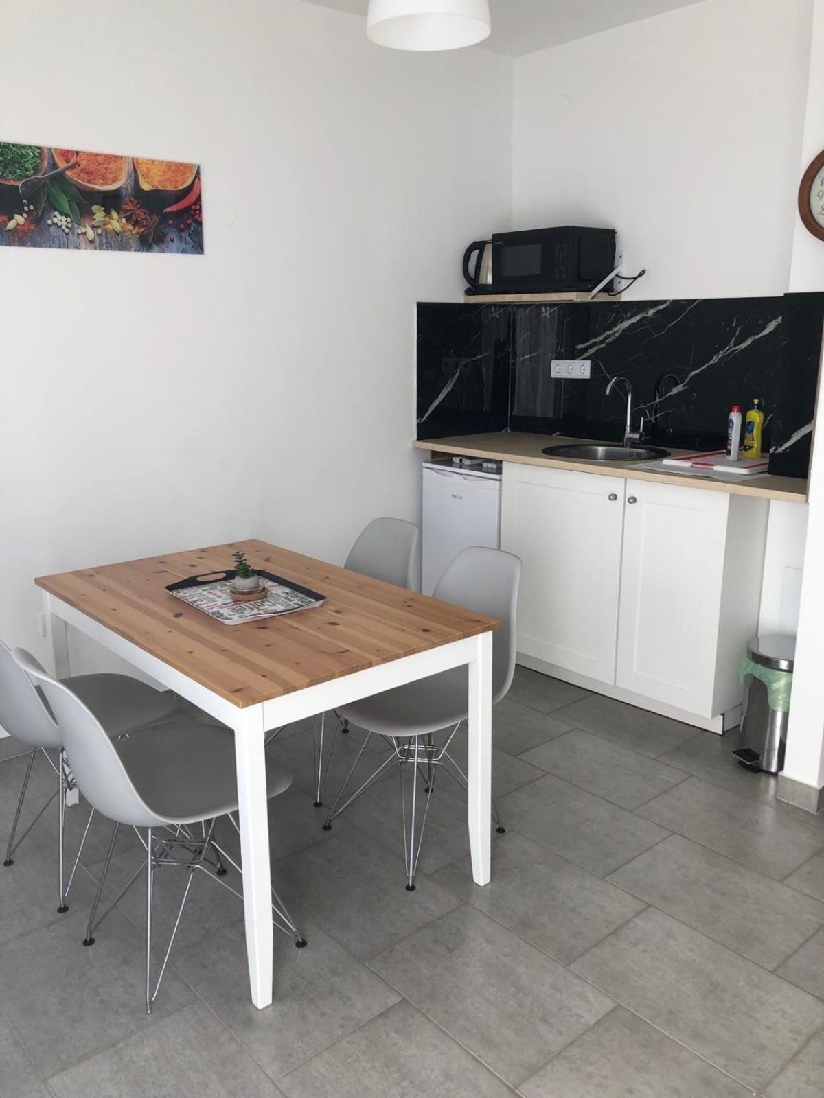 Apartmani Gavran ピロヴァッツ エクステリア 写真